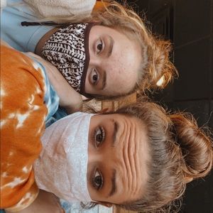 Meet your Posher, Sidney